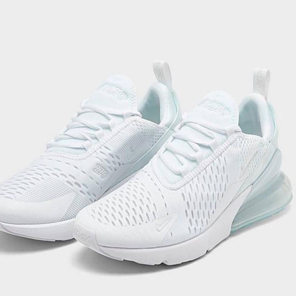 Nike Air Max 270s Big Kids - Size 7Y